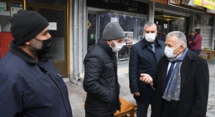 BAŞKAN BÜYÜKKILIÇ’TAN HUNAT ESNAFINA ZİYARET