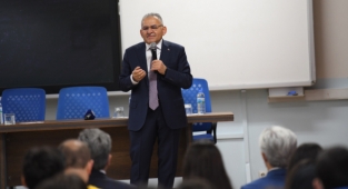 BAŞKAN BÜYÜKKILIÇ'TAN LİSE ÖĞRENCİLERİNE BÜYÜK JEST