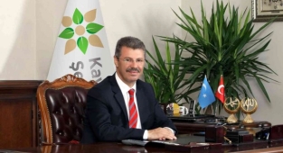 Başkan Hüseyin Akay,