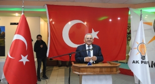 BÜYÜKKILIÇ, AHDE VEFA PROGRAMINDA DEVELİ'DE KADINLARLA BULUŞTU