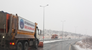 BÜYÜKŞEHİR, 270 MAHALLE YOLUNU ULAŞIMA AÇTI