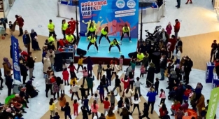 BÜYÜKŞEHİR SPOR A.Ş. AVM TANITIM GÜNLERİNDE MİNİKLERLE BULUŞUYOR
