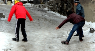 Buz ve karda yürüme teknikleri