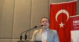 Doç. Dr. Veli Berk: 