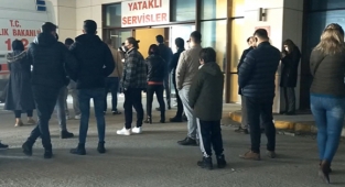 Edirne'de binlerce kişi Kovid testi için hastaneye akın etti!