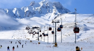 Erciyes hafta sonunda 30 bin turist ağırladı!