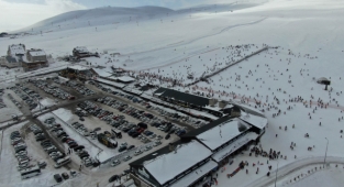 Erciyes'te insan seli