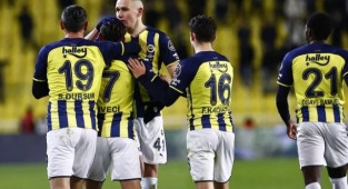 Fenerbahçe Kartal'la ilk galibiyetini aldı!