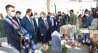 KAYSERİ BÜYÜKŞEHİR, 2021'DE KÜLTÜR SANATIN ADRESİ OLDU