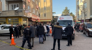 Kayseri'de sokak ortasında dehşet: 2 ölü, 1 yaralı!