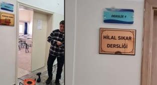 Kazada hayatını kaybeden öğrencilerin isimleri dersliklerde yaşayacak