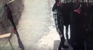 Kiraya döviz zammı isteyen iş yeri sahibi kliniği bastı, avukatı darp etti
