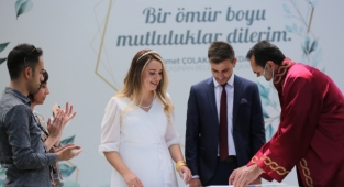 KOCASİNAN, 2021 YILINDA 3 BİN 252 MUTLU EVLİLİĞİN TEMELİNİ ATTI