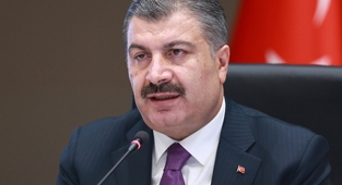 Sağlık Bakanı Koca: 'Ağır vakaların önlenmesi için aşılarımızı yaptırmalı, hatırlatma dozunu olmalıyız'