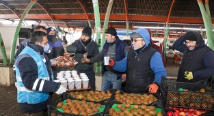 TALAS'TA PAZAR ESNAFINA SOĞUK GÜNDE SICAK ÇORBA