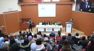 Üniversitede
