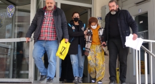 70 bin TL'lik ziynet eşyası çalan 4 kadın yakalandı!