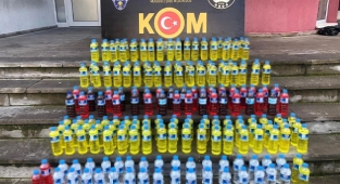 Adana'da bin 892 litre sahte içki ele geçirildi!