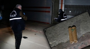 Adana'da otomobilin altında kar maskesi ile 3 adet EYP bulundu!