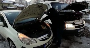 Ardahan'da Sibirya soğukları: Benzinli araç dahi dondu