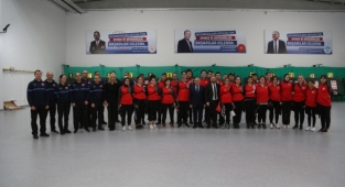 BAŞKAN BÜYÜKKILIÇ, KAYSERİ’DE KAMP YAPAN OKÇULUK MİLLİ TAKIMI’NI ZİYARET ETTİ