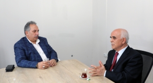 BAŞKAN YALÇIN, CİMER'E TALAS’I ÖRNEK GÖSTEREN VATANDAŞLA BULUŞTU