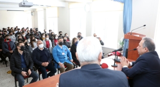 BAŞKAN YALÇIN ‘KARİYER GÜNLERİ’NDE