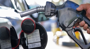 Benzine 70, motorine 90 kuruş zam geliyor! Salı günü pompaya yansıyacak!
