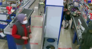 Bıçakla kasiyeri tehdit edip kasadaki 525 lirayı gasp etti