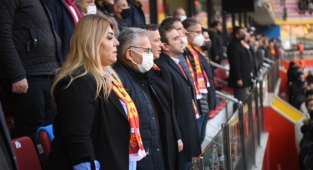 BÜYÜKŞEHİR’DEN KAYSERİSPOR TARAFTARINA JEST