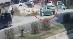 Can pazarı yaşanmıştı.. Otomobilin su kanalına düşme anı kamerada