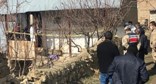 Erzincan'da bir kişi yalnız yaşadığı evinde ölü bulundu