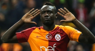 Galatasaray'da bir ayrılık daha! Diagne'nin sözleşmesini feshetti!