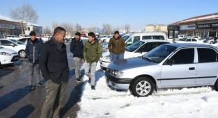 Galericiler satış olmadığından vatandaş düşmeyen fiyatlardan yakınıyor!