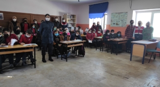 Jandarmadan servis araçları denetimi