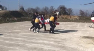Kalp krizi geçiren hasta için ambulans helikopter zamanla yarıştı