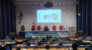 Kayeri Büyükşehir'in 'Organik Tarım Temel Eğitim Programı' sürüyor