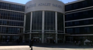 Kayseri'de dolandırıcılık yapan 2 sanığa 6 yıl 3'er ay hapis cezası
