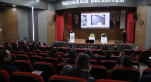 MELİKGAZİ BELEDİYE PERSONELİNE GÜVENLİ SÜRÜŞ EĞİTİMİ