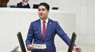 MHP'li Özdemir: Türkiye, küresel gelişmelerde neticeyi tayin edebilecek kadar büyük bir ülkedir!