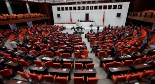 Öğretmenlik Meslek Kanun Teklifi TBMM'de kabul edildi!