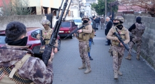 Osmaniye merkezli zehir tacirlerine 'şafak' operasyonu