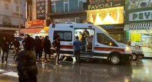 Şeker tartışması kavgaya döndü: 1 yaralı!