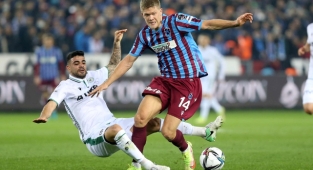 Trabzonspor, Konyaspor Engelini de geçti!
