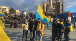 Ukrayna'da halk, Rusya tehdidine karşı sokağa döküldü!