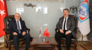 YENİ İL MÜFTÜSÜ AKKUŞ’TAN BAŞKAN PALANCIOĞLU’NA ZİYARET