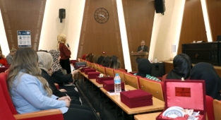 BAŞKAN YALÇIN KADIN PERSONELLE BULUŞTU