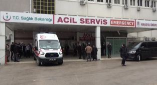 Amasya'da doktor doktoru darp etti