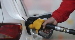 Araç sahiplerine bir kötü haber daha: Gece yarısı zam geliyor, motorin 22 TL'yi aşıyor