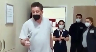 Bandırma'da başhekim, iş bırakan sağlıkçıların odasını bastı